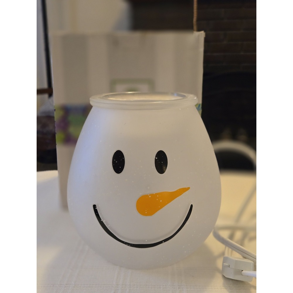 Retired Scentsy Wax Warmer Frosty Glow With Box Works Snowman Holidays Winter